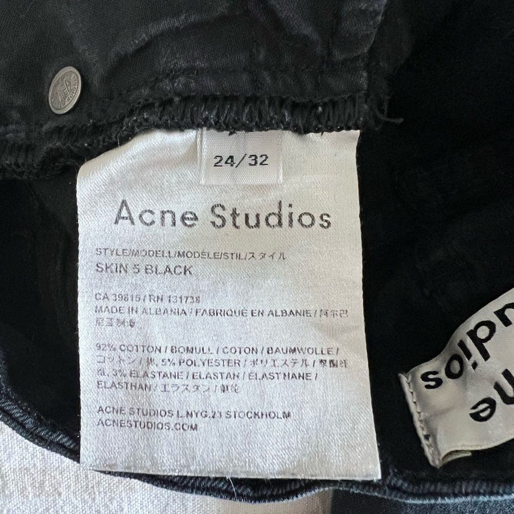 Acne Studios Skin 5 Jeans in Black Size 24 - Picture 7 of 8